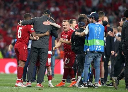 Tottenham Hotspur v Liverpool UEFA Champions League Final Liverpool players celebrate with manager Jurgen Klopp during the UEFA Champions League Final at the Wanda Metropolitano Stadium, Madrid Content Not Available For UK Newspapers Copyright: xPaulxChestertonx FIL-13310-0248