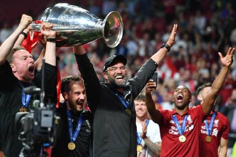 Juergen KLOPP (Trainer Liverpool), mit Pokal,Cup,Tropaee, Jubel,Freude,Begeisterung, Schlussjubel vor den Fans,Fussballfans, Siegerehrung, Fussball Champions League Finale 2019 Tottenham Hotspur-Liverpool FC, Saison2018 19, am 01.06.2019, Stadion Wanda Metropolitano. *** Juergen KLOPP Coach Liverpool , with Cup, Cup, Tropaee, Jubilee, Joy, Enthusiasm, Final Jubilee in front of the Fans, Football Fans, Award Ceremony, Football Champions League Final 2019 Tottenham Hotspur Liverpool FC, Season2018 19, on 01 06 2019, Stadium Wanda Metropolitano