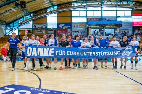 The Team Dessau Rosslauer HV 06 says thank you with a banner text Thank you for your support during the match in the Handball 2 Bundesliga Men Season 2018 2019 between Dessau Rosslauer HV 06 and TV 05 07 Hüttenberg in the Anhalt Arena on 1 June 2019 in Dessau Rosslau, Saxony Anhalt, Germany