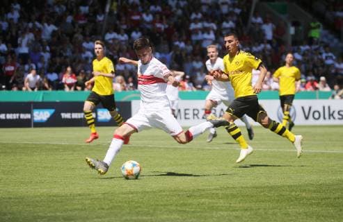 Final German Championship A Juniors U19 VfB Stuttgart U19 Borussia Dortmund Germany, Großaspach, 02 06 2019, Football, A Juniors, Final German Championship, Season 2018 2019, U19 VfB Stuttgart U19 Borussia Dortmund Leon Dajaku VFB goal to 2 1