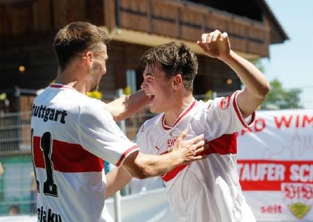 Goal celebration 3 1 Stuttgart, V li Leon Dajaku VfB , Scorer Lilian Egloff VfB VfB Stuttgar Borussia Dortmund Großaspach, GER, 02 0 2019, U19 Juniors, Final German Championships 2018 2019