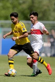 Aspach, Germany 30 05 2019, German A Junior Championship, A Junior Final VfB Stuttgart BV Borussia Dortmund, Emir Terzi BVB U19 and Umut Guenes VfB U19 in the total Defodi 09 541 017297 Defodi-541