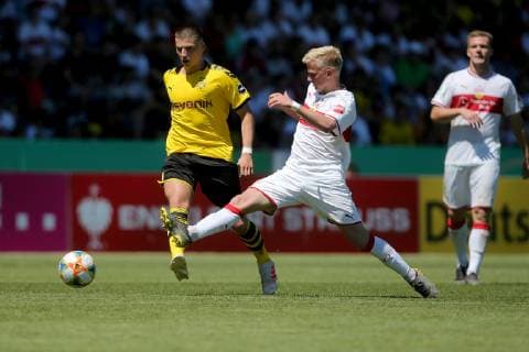 Aspach, Germany 30 05 2019, German A Junior Championship, A Junior Final VfB Stuttgart BV Borussia Dortmund, Tobias Raschl BVB U19 and Per Lockl VfB U19 in the duel Defodi 09 541 017306 Defodi-541