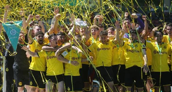 Final German Championship A Juniors U19 VfB Stuttgart U19 Borussia Dortmund Germany, Großaspach, 02 06 2019, Football, A Juniors, Final German Championship, Season 2018 2019, U19 VfB Stuttgart U19 Borussia Dortmund German U19 Champion Borussia Dortmund celebrates