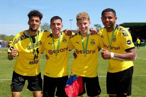 Aspach, Germany 02 06 2019, German A Junior Championship, A Junior Final VfB Stuttgart BV Borussia Dortmund, Yassin Ibrahim BVB U19 , Enrique Pena Zauner BVB U19 and Paul Philipp Besong BVB U19 after the victory Defodi 09 541 017332 Defodi-541