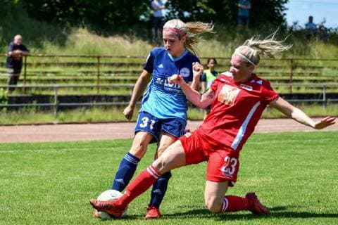 Antonio Hornberg SG Andernach,31 is stopped by Nathalie Bock Union Berlin,23, 02 06 2019, Andernach, Football, Relegation Promotion 2 Womens Bundesliga SG 99 Andernach 1 FC Union Berlin, DFB DFL REGULATIONS PROHIBIT ANY USE OF PHOTOGRAPHS AS IMAGE SEQUENCES AND OR QUASI VIDEO xmkx