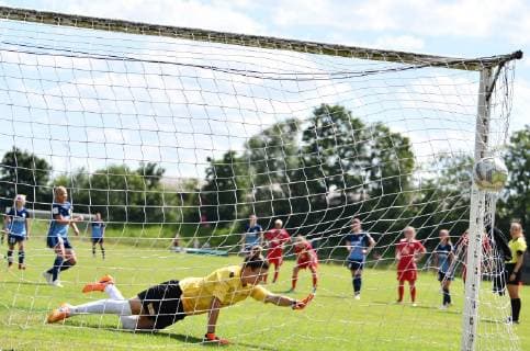 Eva Langenfeld SG Andernach,15 used the penalty kick to 2 0, 02 06 2019, Andernach, Football, Relegation Promotion 2 Womens Bundesliga SG 99 Andernach 1 FC Union Berlin, DFB DFL REGULATIONS PROHIBIT ANY USE OF PHOTOGRAPHS AS IMAGE SEQUENCES AND OR QUASI VIDEO xmkx