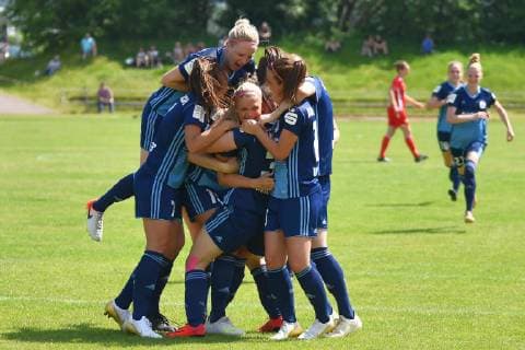 Jubel, Freuen, celebrate, happy, cheer, Goal Celebration SG 99 Andernach 2 0 Monique Eichhorn Union Berlin, 27 lies beaten on the ground, 02 06 2019, Andernach, football, relegation promotion 2 womens Bundesliga SG 99 Andernach 1 FC Union Berlin, DFB DFL REGULATIONS PROHIBIT ANY USE OF PHOTOGRAPHS AS IMAGE SEQUENCES AND OR QUASI VIDEO xmkx
