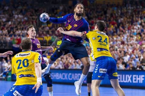Cologne, Germany 02 June 2019 Handball EHF CL Game Place 3 FC Barcelona vs PGE Vive Kielce v li Mariusz Jurkiewicz Kielce , Gilberto Brito Duarte Barcelona , Marko Mamic Kielce Köln Lanxess Arena Germany