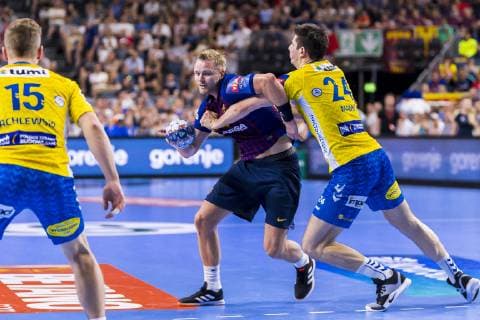 Cologne, Germany 02 June 2019 Handball EHF CL Game Place 3 FC Barcelona vs PGE Vive Kielce v li Mateusz Jachlewski Kielce , Aron Palmarsson Barcelona , Marko Mamic Kielce Köln Lanxess Arena Germany