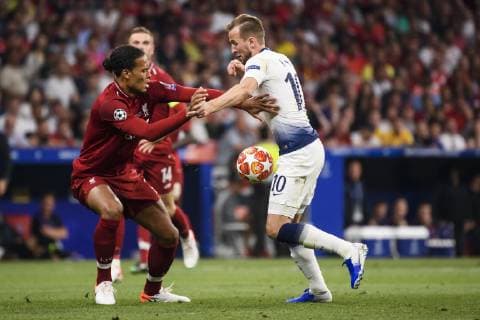 01 06 2019, xkvx, Soccer UEFA Champions League Final, Tottenham Hotspur FC Liverpool emspor, v l Virgil van Dijk FC Liverpool , Harry Kane Tottenham Hotspur DFL DFB REGULATIONS PROHIBIT ANY USE OF PHOTOGRAPHS as IMAGE SEQUENCES and or QUASI VIDEO Madrid