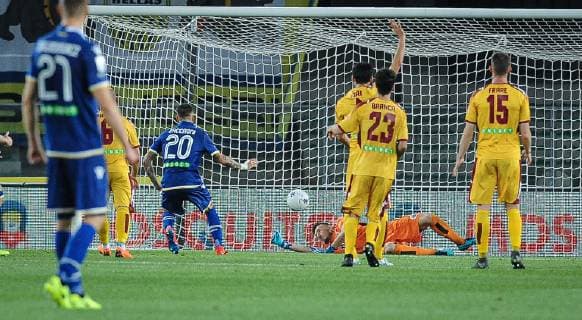 Fußball, Italien, Aufstiegrunde zur Serie A, Hellas Verona - AS Cittadella Photo Claudio Martinelli LaPresseJune 2nd, 2018 Verona Italysport soccerVerona vs Cittadella - Italian Football Championship League BKT 2018 2019 - Promotion - Bentegodi stadium.In the pic: zaccagni scores 1-0  Copyright: xClaudioxMartinelli LaPressex