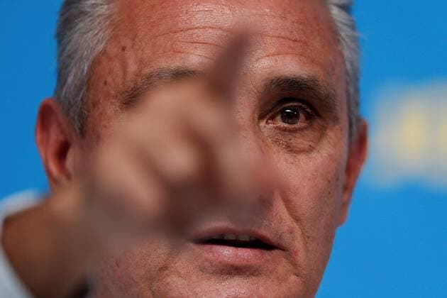 Sport Bilder des Tages Brazil s national soccer team head coach Tite delivers a press conference, PK, Pressekonferenz at the Granja Comary training center, in Teresopolis, Brazil, 03 June 2019. Brazil prepares for the Copa America 2019, that will run from the 14 June to the 07 July. Press conference of Brazil s national soccer team in Teresopolis !ACHTUNG: NUR REDAKTIONELLE NUTZUNG!  Copyright: xAntonioxLacerdax AME9574 20190603-636951862312986297