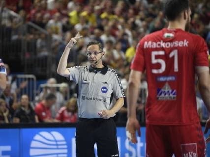 Referee Marcus Helbig, Handball, Men, Velux EHF Final Four, Final, HC Vardar vs. Telekom Veszprem, 02 06 19 Köln Lanxess Arena Nordrhein Westfalen Germany