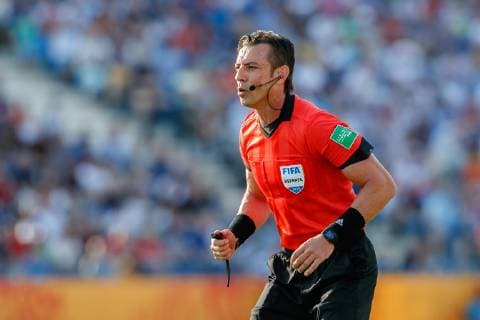 Bydgoszcz, Poland, 04 06 2019, FIFA World Cup Poland 2019, Round of 16, France USA, referee Raphael Claus watching Defodi 01048 179663 Defodi-048