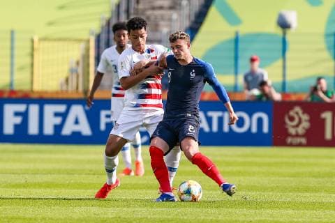 04.06.2019 BYDGOSZCZ UL. GDANSKA (POLAND) PILKA NOZNA (FOOTBALL) MISTRZOSTWA SWIATA W PILCE NOZNEJ DO LAT 20 (FIFA UNDER 20 WORLD CUP) MECZ (GAME) FRANCJA U20 - USA U20 (FRANCE U20 - USA U20) NZ MICHAEL CUISANCE, TIM WEAH FOTO TADEUSZ SKWIOT CYFRASPORT NEWSPIX.PL --- Newspix.pl FRANCE OUT!  20190604TSCS7014