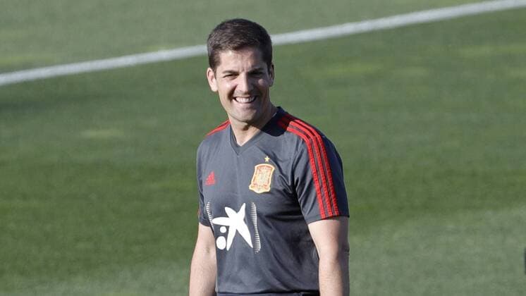 Madrid, Spain, 04 06 2019, Training of the Spanish national football team, Robert Moreno Spain smiles Defodi 09 523 097847 Defodi-523
