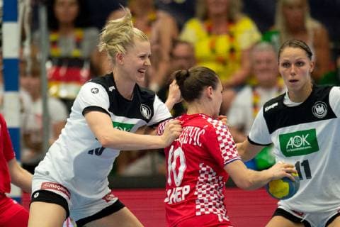 Hamm, Germany 05 06 2019 Handball WM Qualifiktation 2019 Women Germany vs Croatia L R Kim Naidziniavicius Germany , Dejana Milosavljevic Croatia Hamm Nordrhein Westfalen Germany WESTPRESS arena