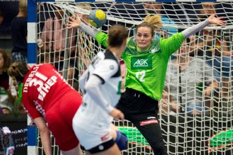 Hamm, Germany 05 06 2019 Handball WM Qualifiktation 2019 Women Germany vs Croatia L Ana Debelic Croatia , R Dina Eckerle Germany Hamm Nordrhein Westfalen Germany WESTPRESS arena