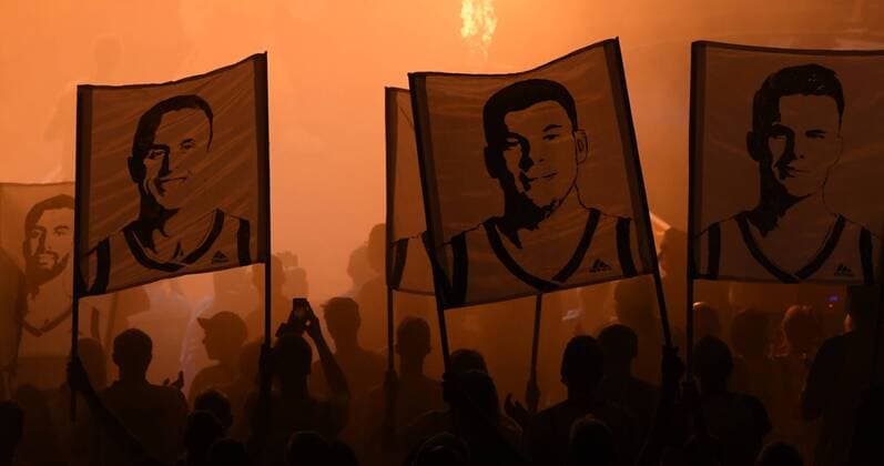 Feature The fans of Alba Berlin hold banners with the heads of players in the high basketball 1 Bundesliga, season 2018 2019, play off semi-final 2 game Alba Berlin EWE Baskets Oldenburg in Berlin, Germany on 05 06 2019,