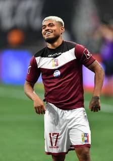 ATLANTA, GA Ð JUNE 05: Venezuela s Josef Martinez (17) smiles during warm-ups prior to the start of the International Friendly, Länderspiel, Nationalmannschaft match between Mexico and Venezuela on June 6th, 2019 at Mercedes Benz Stadium in Atlanta, GA. (Photo by Rich von Biberstein Icon Sportswire) SOCCER: JUN 05 Mexico v Venezuela Icon190605003