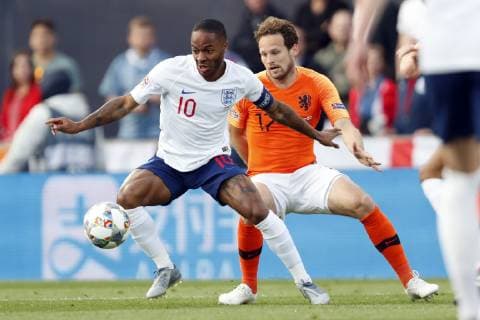 (l-r) Raheem Sterling of England, Daley Blind of Holland during the UEFA Nations League semi final match between The Netherlands and England at Estadio D. Afonso Henriques on June 06, 2019 in Guimaraes, Portugal UEFA Nations League 2018 2019 xVIxVIxImagesx xMauricexvanxSteenxIVx 14674904