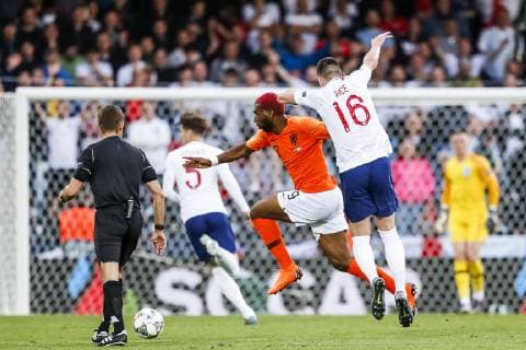 GUIMARAES, 06-06-2019, Estadio D. Afonso Henriques , UEFA Nations League Semi Final. (Left-right) Netherlands player Ryan Babel, England player Declan Rice during the game Netherlands - England Netherlands - England  x3610651x Copyright: