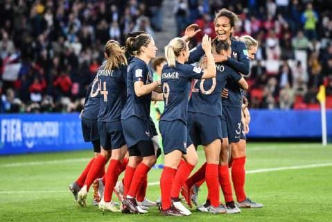 Jubel, Freuen, celebrate, happy, cheer , Goal Celebration France 3 0, 07 06 2019, Paris France , Football, FIFA Womens World Cup 2019, Opening Match, France Su dkorea, FIFA REGULATIONS PROHIBIT ANY USE OF PHOTOGRAPHS AS IMAGE SEQUENCES AND OR QUASI VIDEO xmkx