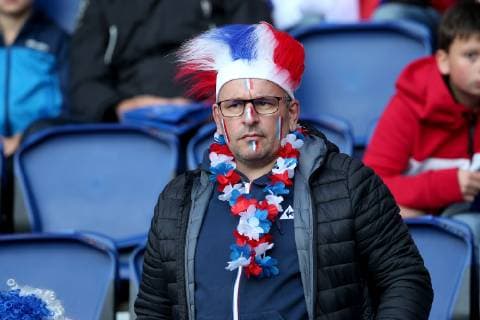 Frankreich, Paris, Parc des Princes, 07.06.2019, Fussball - FIFA Frauen-WM - Frankreich - Korea Republik Bild: v. l. französischen Fans *** France, Paris, Parc des Princes, 07 06 2019, Football FIFA Womens World Cup France Korea Republic Picture v l French Fans Copyright: HMBxMedia xHeikoxBecker