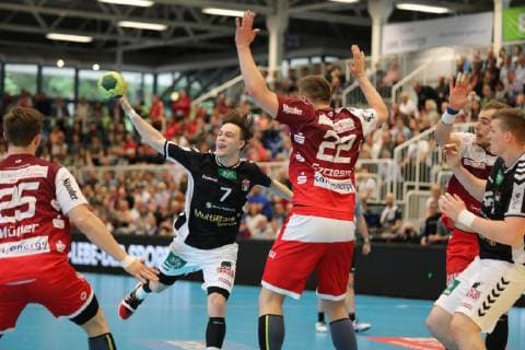 Sport,Handball,2 Bundesliga,Stadion Am Hallo,Essen,TUSEM Essen vs Sportverein Hamburg,08,06,2019,Stadion Am Hallo,Essen Leif Tissier 7 HSV,Justin Mueller 25,Dennis Szczesny 22 Sport,Handball,2 Bundesliga,Stadion Am Hallo,Essen,TUSEM Essen vs Sportverein Hamburg,08,06,2019 Essen Copyright: xEIBNER RonaldxBrendelx EP_RBL