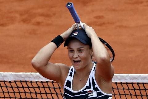 June 8, 2019 - Paris, France - Ashleigh Barty of Australia celebrates victory with the trophy following the ladies singles final against Marketa Vondrousova of The Czech Republic during Day fourteen of the 2019 French Open at Roland Garros on June 08, 2019 in Paris, France. 2019 French Open - Day Fourteen  - ZUMAn230 20190608_zaa_n230_847 Copyright: xMehdixTaamallahx