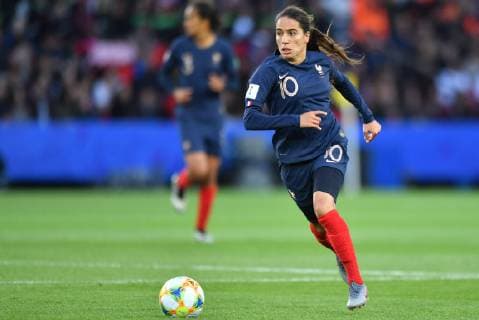 Football, FIFA Womens World Cup 2019, Frankrijk v Korea 07 06 2019 WK Voetbal Vrouwen Frankrijk v Zuid Korea Parijs Amel Majri France 10 attacking with Ball in midfield xMKx