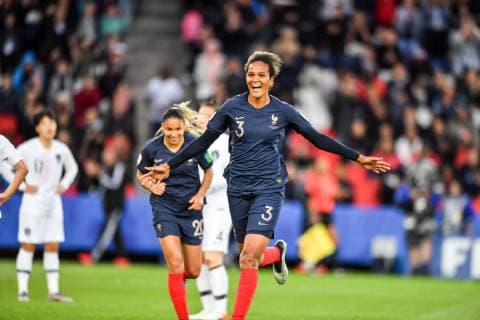 Football, FIFA Womens World Cup 2019, Frankrijk v Korea 07 06 2019 WK Voetbal Vrouwen Frankrijk v Zuid Korea Parijs Wendie Renard France 3 happy face after scoring her second goal 3 0 France xMKx