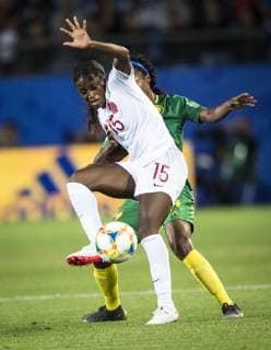 (190611) -- MONTPELLIER, June 11, 2019 (Xinhua) -- Nichelle Prince (Front) of Canada competes during the group E match between Canada and Cameroon at the 2019 FIFA Women s World Cup in Montpellier, France on June 10, 2019. Canada won 1-0. (Xinhua Xiao Yijiu) (SP)FRANCE-MONTPELLIER-2019 FIFA WOMEN S WORLD CUP-GROUP E-CANADA VS CAMEROON 
