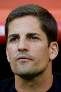 MADRID, SPAIN - JUNE 10: Robert Moreno head coach of Spain looks on prior to the UEFA EURO, EM, Europameisterschaft,Fussball 2020 qualifier match between Spain and Sweden at Santiago Bernabeu on June 10, 2019 in Madrid, Spain. (Photo by David Aliaga) SPO, SOC, FOI  Copyright: xDavidxAliaga