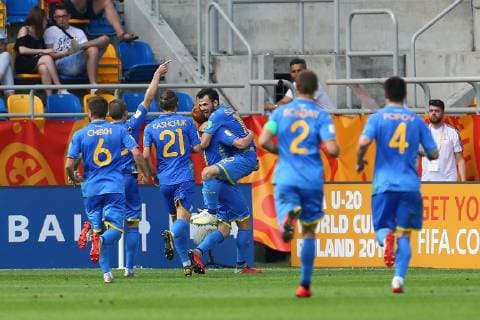 (190612) -- GDYNIA, June 12, 2019 -- Players of Ukraine celebrate during the FIFA U20 World Cup semifinal match between Ukraine and Italy in Gdynia, Poland, June 11, 2019. Ukraine won 1-0 to enter the final. ) (SP)POLAND-GDYNIA-SOCCER-FIFA U20 WORLD CUP-SEMIFINAL PiotrxMatusewicz 