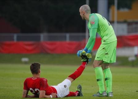 11 06 2019, Profertil Arena, Hartberg, AUT, Test match, U21, Austria vs. France, in picture Sandro Ingolitsch AUT and Paul Bernardoni FRA Sandro Ingolitsch AUT and Paul Bernardoni FRA during the International U21 Friendly Football Match between Austria and France at the Profertil Arena in Hartberg, Austria on 2019 06 11 Hartberg  EX_IES