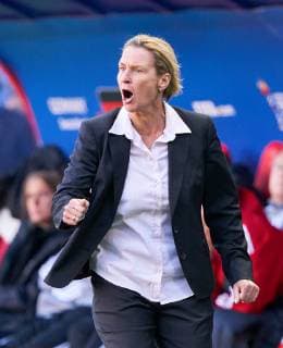 Sport Bilder des Tages Martina Voss-Tecklenburg, coach, team manager DFB women, Cheering, joy, emotions, celebrating, laughing, cheering, rejoice, tearing up the arms, clenching the fist, celebrate, celebration, GERMANY - SPAIN Women FIFA World Cup, WM, Weltmeisterschaft, Fussball France Season 2018 2019, June 12, 2019 in Valenciennes, France. Photographer: Peter Schatz