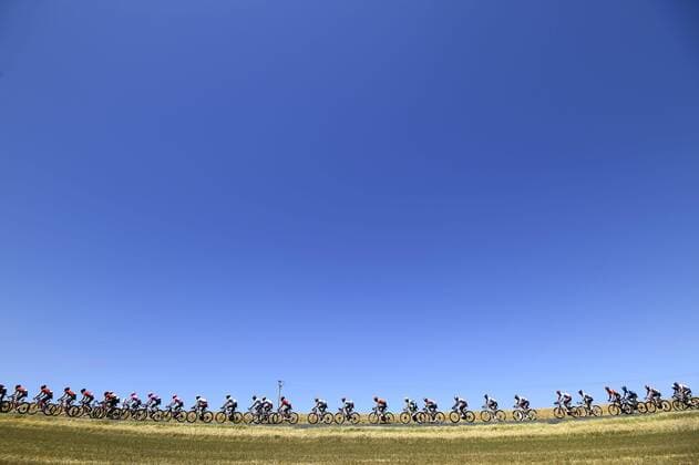Sport Bilder des Tages VOIRON, FRANCE - JUNE 13 : Iluustration peloton during stage 5 of the 71th edition of the Criterium du Dauphine Libere cycling race, a stage of 201 kms between Boen-sur-Lignon and Voiron on June 13, 2019 in Voiron, France, 13 06 2019 CYCLISME : Criterium du Dauphine 2019 - etape 5 - 13 06 2019 PHOTONEWS PANORAMIC 