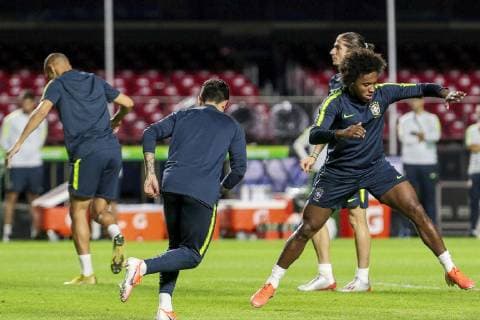 13th June 2019, Morumbi Stadium, Sao Paulo, Brazil ; The Brazilian National football team training before their Copa America game versus Bolivia on 15th June; Willian of Brasil  ActionPlus12143808 L& xe9;oxPinheiro