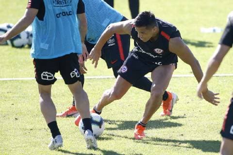 Fußball, Copa America, Nationalteam Chile Training Futbol, entrenamiento de la seleccion chilena El jugador de la seleccion chilena Alexis Sanchez es fotografiado durante la practica realizada en la cancha del hotel Otho en Itu, Brasil 14 06 2019 Andres Pina Photosport Football, Chile s training session Chile s player Alexis Sanchez is pictured during the practice held at the Otho hotel training field in Itu, Brazil. 13 06 2019 Andres Pina Photosport Entrenamiento de la seleccion chilena en Itu, 14 06 2019 