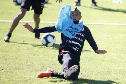 Fußball, Copa America, Nationalteam Chile Training Futbol, entrenamiento de la seleccion chilena El jugador de la seleccion chilena Arturo Vidal es fotografiado durante la practica realizada en la cancha del hotel Otho en Itu, Brasil 14 06 2019 Andres Pina Photosport Football, Chile s training session Chile s player Arturo Vidal is pictured during the practice held at the Otho hotel training field in Itu, Brazil. 13 06 2019 Andres Pina Photosport Entrenamiento de la seleccion chilena en Itu, 14 06 2019 