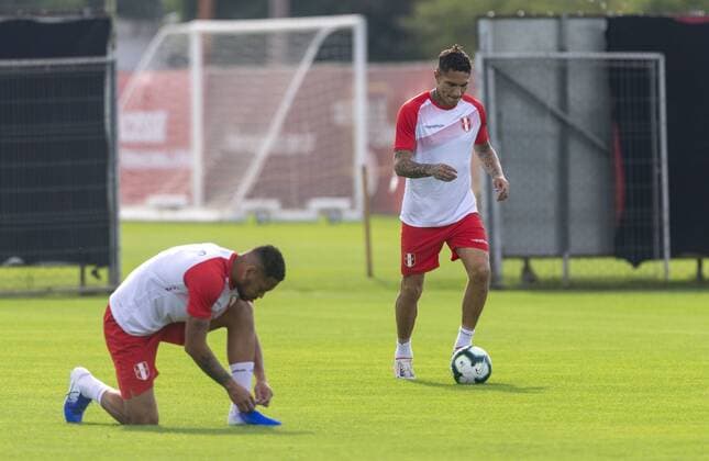 Treino da Selecao do Perú PORTO ALEGRE, RS - 14.06.2019: TREINO DA SELEcaO DO PERÚ - Peruvian team performs training at CT Parque Gigante on Friday morning (14) in Porto Alegre, RS, Brazil. (Photo: Raul Pereira Fotoarena) x1747346x  RaulxPereira