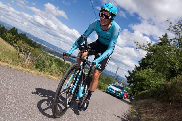 Jakob Fuglsang DEN DK Astana Pro Team Action Race scene Landscape horizontal Event Event 71 Criterium du Dauphine 4 Stage Stage 4 Roanne to Roanne 26 1 km I T T Individual Time Trial Individual Time Trial Contre la Montre Individuel Ort Location Roanne Region Region Auvergne Rhone Alpes Land Country France Date 12 06 2019 Cycling Radsport 71 Criterium du Dauphine 4 Stage 12 06 2019