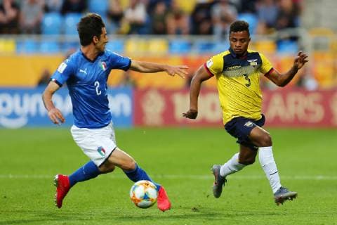 Fußball, U20 WM, Italien - Ecuador 2019.06.14 Gdynia Pilka nozna Mistrzostwa Swiata FIFA U-20 Polska 2019 Wlochy - Ekwador N z Antonio Candela Diego Jose Palacios Espinoza Foto Piotr Matusewicz PressFocus 2019.06.14 Gdynia Football FIFA U-20 World Cup Poland 2019 Italy - Ecuador Antonio Candela Diego Jose Palacios Espinoza Credit: Piotr Matusewicz PressFocus NEWSPIX.PL --- Newspix.pl  20190614_PF_PM032