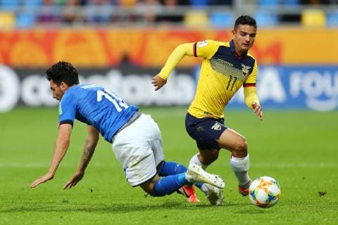 Fußball, U20 WM, Italien - Ecuador 2019.06.14 Gdynia Pilka nozna Mistrzostwa Swiata FIFA U-20 Polska 2019 Wlochy - Ekwador N z Domenico Roberto Alberico Alexander Antonio Alvarado Carriel Foto Piotr Matusewicz PressFocus 2019.06.14 Gdynia Football FIFA U-20 World Cup Poland 2019 Italy - Ecuador Domenico Roberto Alberico Alexander Antonio Alvarado Carriel Credit: Piotr Matusewicz PressFocus NEWSPIX.PL --- Newspix.pl  20190614_PF_PM044