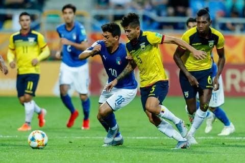 Gdynia, Poland, 14 06 2019, FIFA U 20 World Cup Poland 2019, Match for 3rd place, Italy Ecuador, Christian Capone ITA and Jordy Alcivar ECU in the total Defodi 01048 181394 Defodi-048