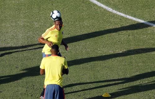 Fußball, Copa America, Nationalteam Kolumbien Training Colombia s national soccer team player Yerry Mina (TOP) participates in a training session at Pituacu stadium in Salvador, Brazil, 14 June 2019. Colombia s national soccer team training session !ACHTUNG: NUR REDAKTIONELLE NUTZUNG!  Copyright: xMauricioxDuenasxCastanedax COPAME309 20190614-636961493472728559
