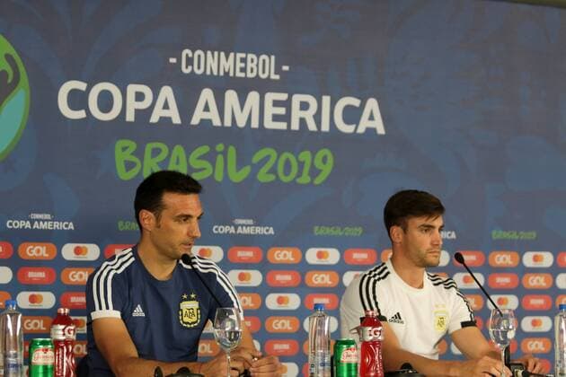 Fußball, Copa America, Nationalteam Argentinien Pressekonferenz Coletiva Selecao Argentina SALVADOR, BA - 14.06.2019: COLETIVA SELEcaO ARGENTINA - Lionel Scaloni, Argentine national team, Nationalteam coach and Nicolás Tagliafico, Argentina national team player during a Colombian national team, held this Friday (14) at the Fonte Nova Arena in Salvador, Bahia, Brazil. (Photo: Tiago Caldas Fotoarena) x1747634x  TiagoxCaldas