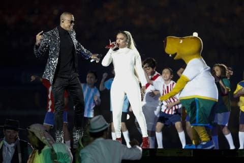 Brazil vs. Bolivia SÃO PAULO, SP - 14.06.2019: BRAZIL VS. BOLIVIA - Léo Santana, Karol G and the mascot Zizito at the opening match of the Copa America 2019 before the match between Brazil and Bolivia, valid for the group stage of the Copa America 2019, held this Friday (14) at the Estádio do Morumbi in São Paulo , SP. (Photo: Ricardo Moreira Fotoarena) x1747907x  RicardoxMoreira